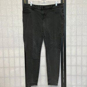 Maurices Mid Rise Black Stretch Denim Jeggings XL Long Slim Fit Comfort Pants
